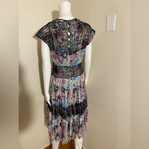Chanel Silk Multi-Color Logo Graphic Dress Sz: EUR 40 US 6 - Picture 5 of 10